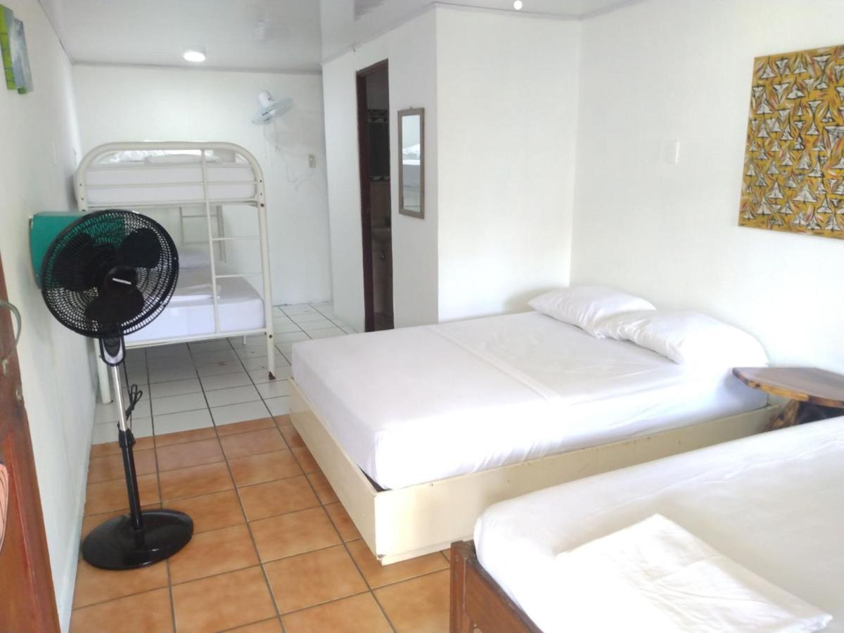 יקו Buena Nota Hostel מראה חיצוני תמונה