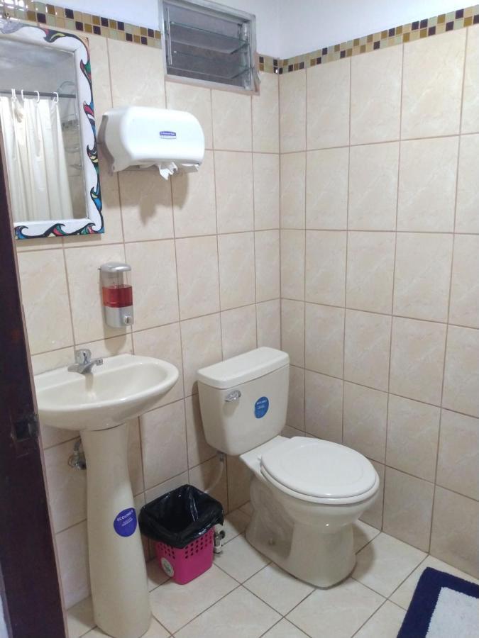 יקו Buena Nota Hostel מראה חיצוני תמונה