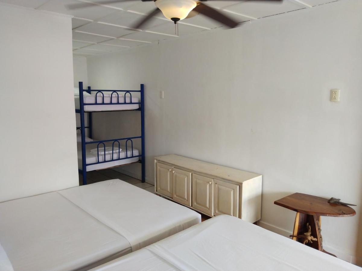 יקו Buena Nota Hostel מראה חיצוני תמונה