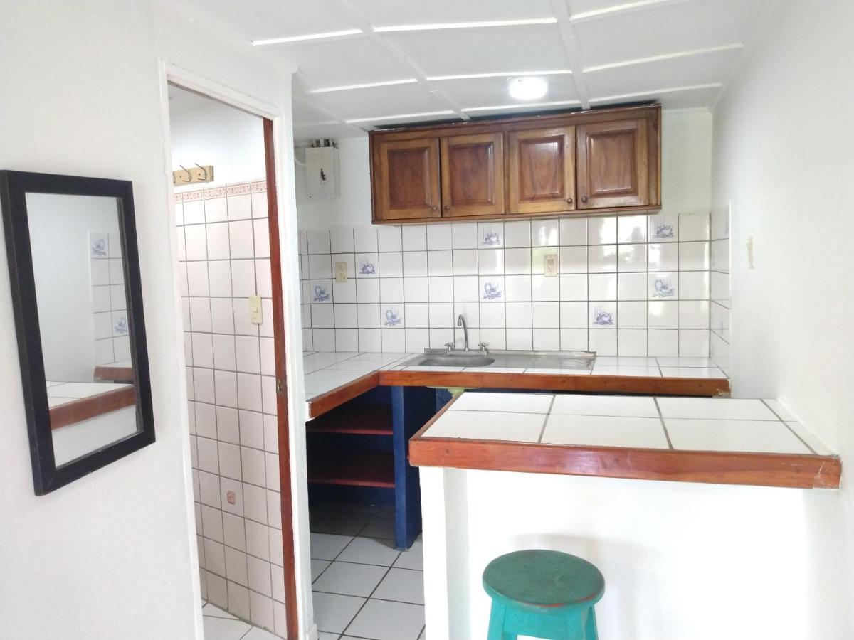 יקו Buena Nota Hostel מראה חיצוני תמונה