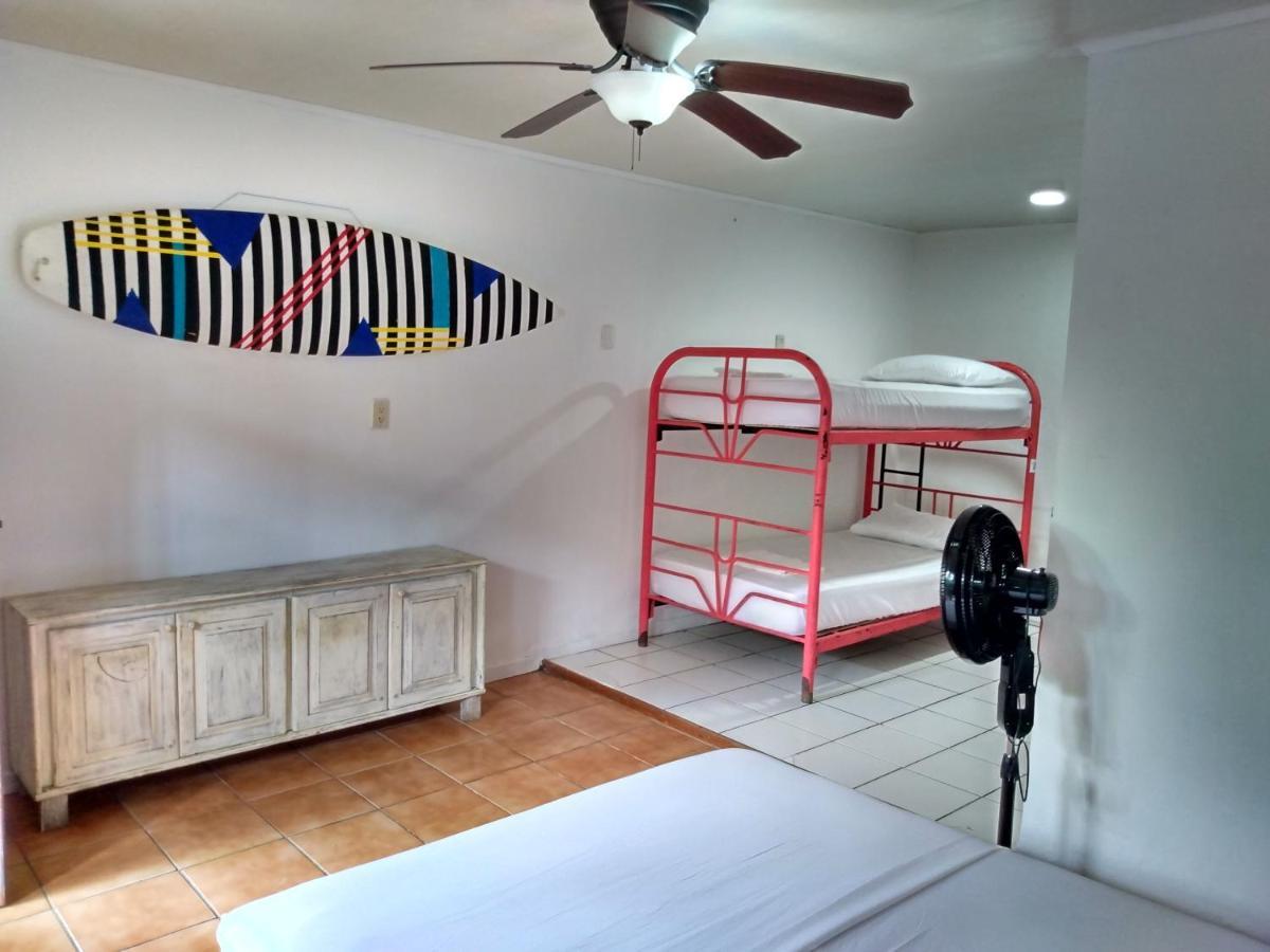 יקו Buena Nota Hostel מראה חיצוני תמונה