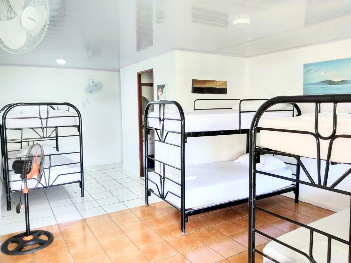 יקו Buena Nota Hostel מראה חיצוני תמונה